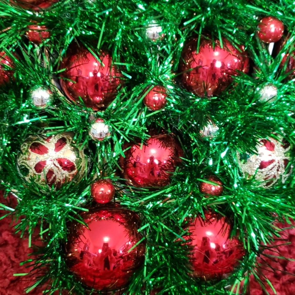 CHRISTMAS TREE 🎅 - Picture 3 of 4
